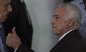 Oposição tenta impedir governo de suspender intervenção para aprovar reforma da Previdência