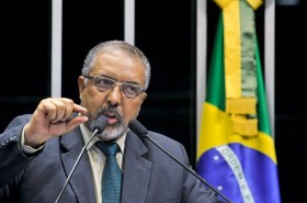 PAIM ELABORA TEXTO DE NOVA CLT PARA SE CONTRAPOR À LEI TRABALHISTA