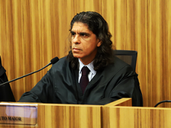 REFORMA TRABALHISTA NOS CONDUZ AO CAOS SOCIAL, AVALIA DESEMBARGADOR