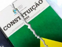 Governo afronta Constituição e decreta o fim dos concursos públicos