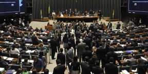 BANCADA SINDICAL É A MENOR DOS ÚLTIMOS 30 ANOS