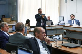 PREVIDÊNCIA: SENADORES DEFENDEM A INCLUSÃO DOS ESTADOS E MUNICÍPIOS NA REFORMA