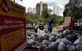 Assembleia entrega doações para vítimas das chuvas